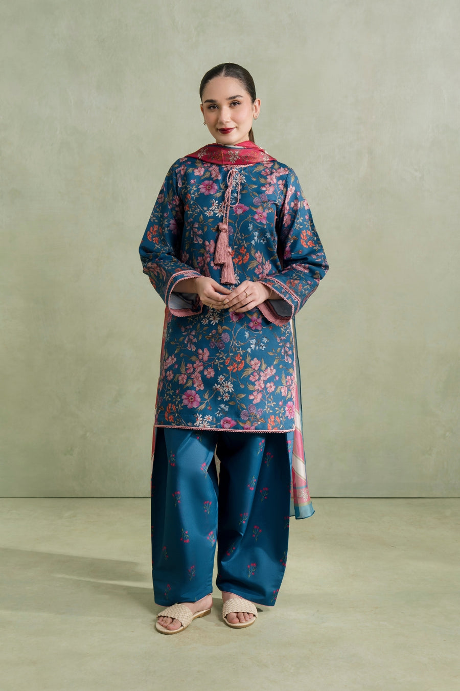 Celeste, a blue crepe 3-piece suit by Jahaan