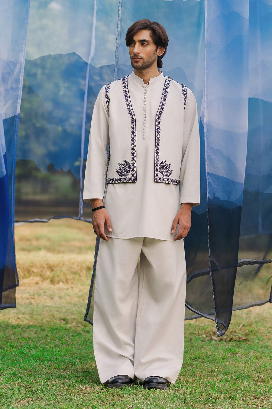 Neo, an ivory slub cotton 3-piece suit by Jahaan