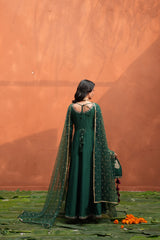 Hoor green raw silk 3-piece suit by Jahaan, photo 2 of 7