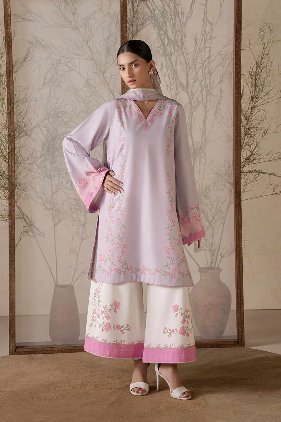 Luneva, an ivory & pink crepe 3-piece suit by Jahaan